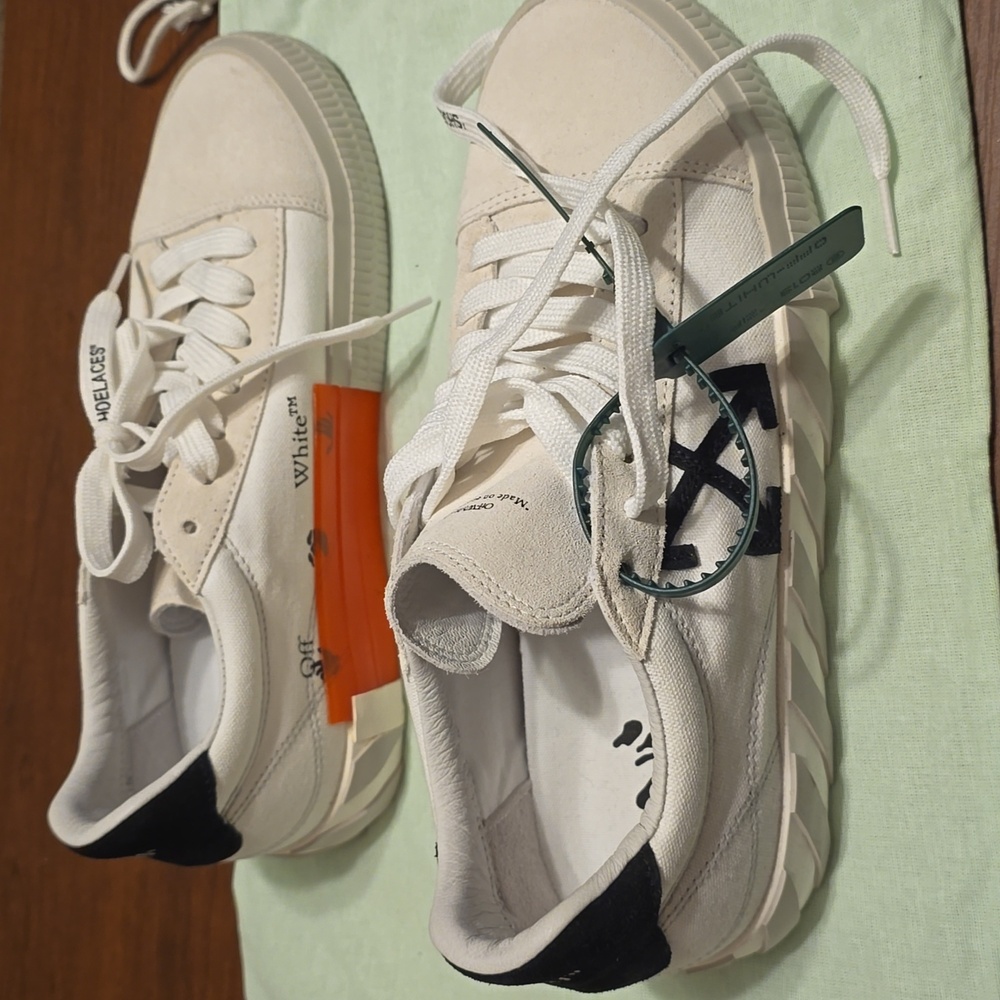 Off-White Cream and Black Sneakers with Orange Detail - Picture 3 of 7